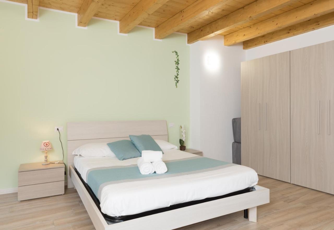 דירות קוליקו Residenze Lariane מראה חיצוני תמונה