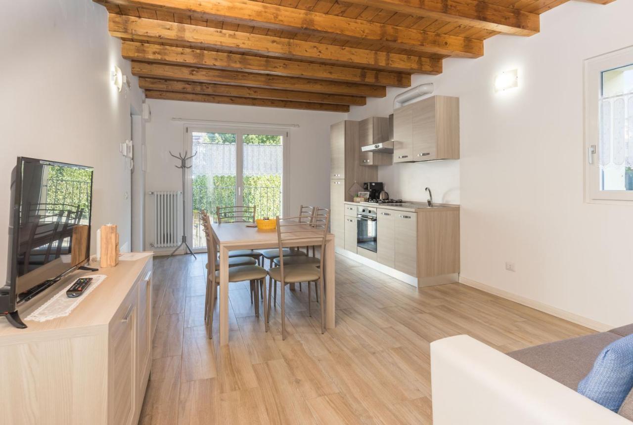 דירות קוליקו Residenze Lariane מראה חיצוני תמונה
