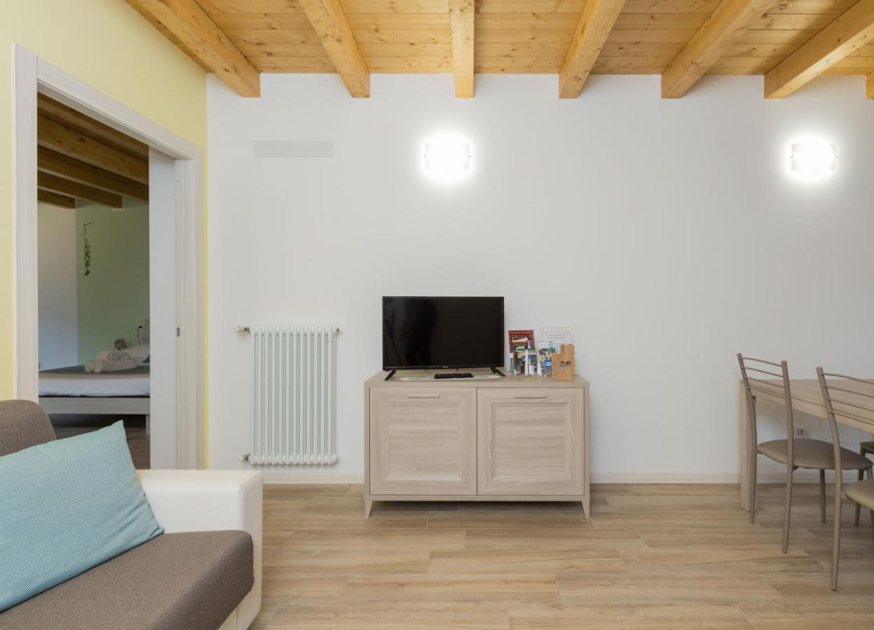 דירות קוליקו Residenze Lariane מראה חיצוני תמונה