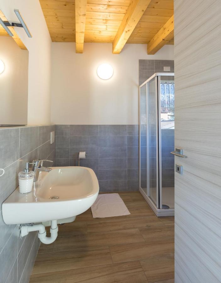 דירות קוליקו Residenze Lariane מראה חיצוני תמונה